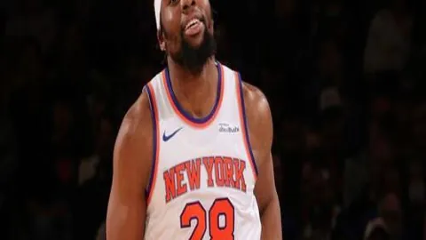 “内蒙古第十六届中学生运动会隆重开幕，万名师生共襄盛举”