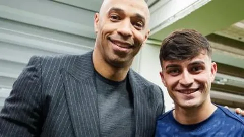 “梅州客家主场失利国安，保级挑战艰巨在即”