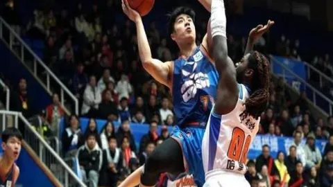 广东队创队史最差纪录，徐杰胡明轩前景看好，阵容尚未完全磨合