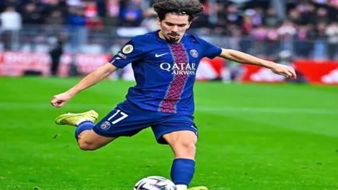 利物浦放弃莫顿，坚守巴伊切蒂奇：背后策略，是雄心还是误判？